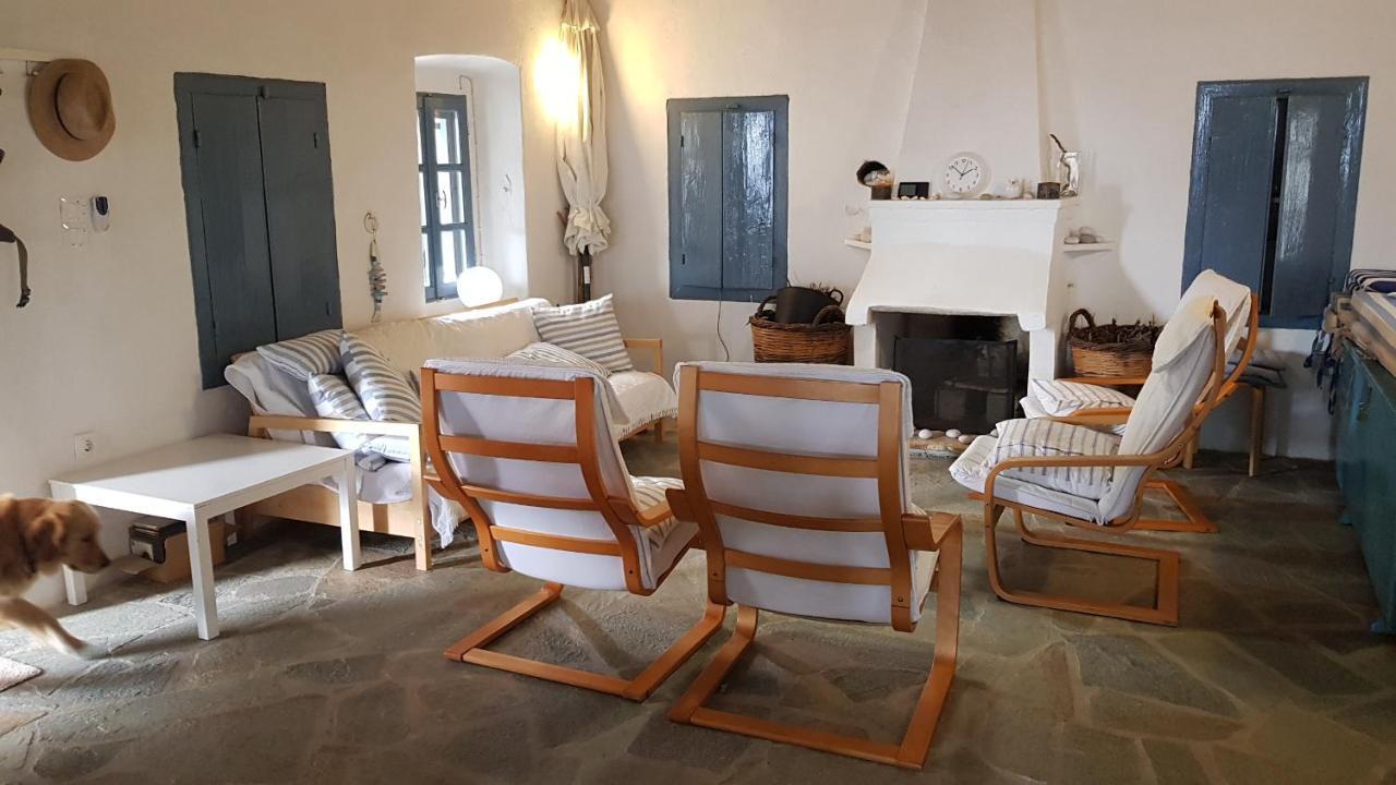 Lovely Traditionnal House With Sea View Tiros Ngoại thất bức ảnh