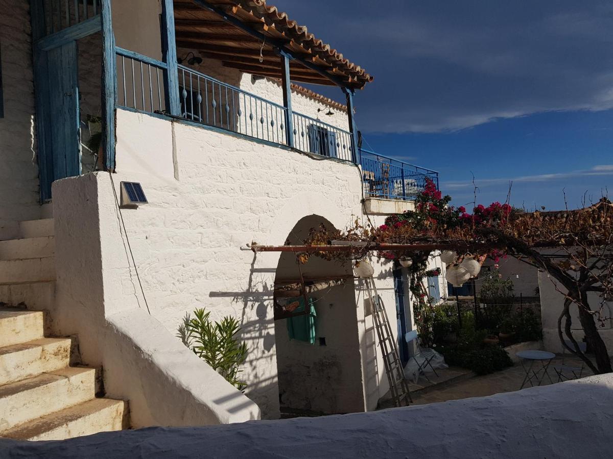 Lovely Traditionnal House With Sea View Tiros Ngoại thất bức ảnh